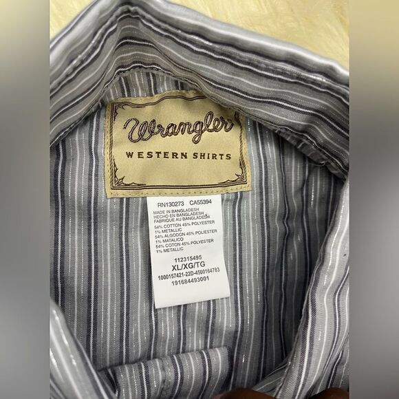 Wrangler silver striped pearl snap button down sz XL - Picture 3 of 8
